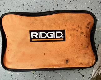 Ridgid R26011 5-Inch Corded Random Orbit Sander with AirGuard Technology