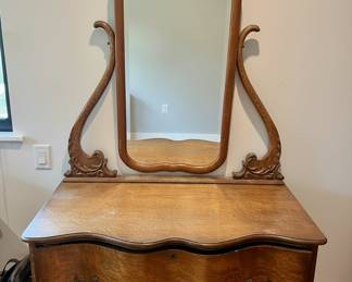 Antique Tiger Oak Serpentine Dresser with Harp Mirror