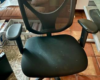 Realspace MFTC 200 Ergonomic Mesh Mid-Back Task Chair