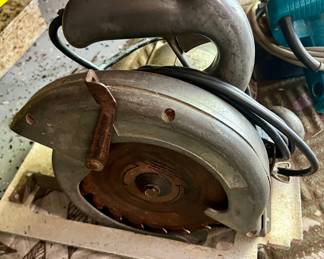 Vintage Black & Decker Lectro-Saw Heavy Duty Circular Saw