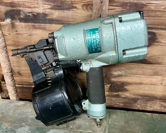 Hitachi NV83A2 3-1/4" Coil Framing Nailer