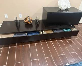 Bo Concept Console/Dresser Solid wood Black