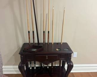 Pool stick holder table