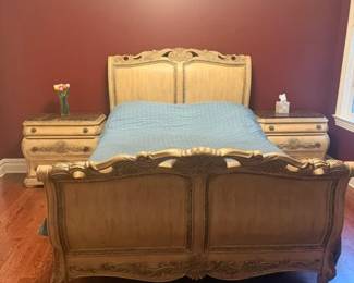 Queen size Solid wood bed with Temperpedic mattress