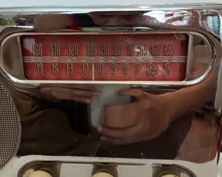 Vintage Detrola Model 568 Chrome Tabletop Tube Radio