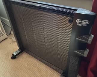 De'Longhi SafeHeat Convection Space Heater