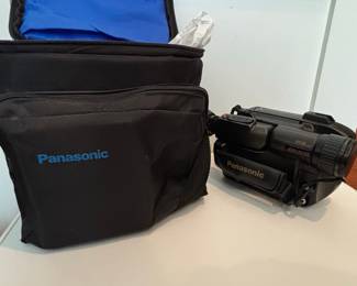 Panasonic Palmcorder VHS-C Camcorder (X12 Digital Zoom)