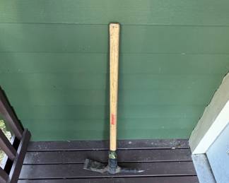 Razor-Back Pick Mattock