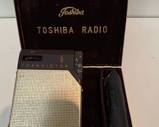 Vintage Toshiba 6TP-309 Transistor Radio with Original Box and Case