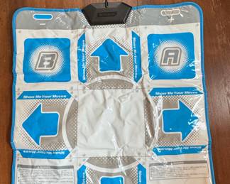 Konami "Show Me Your Moves" Dance Dance Revolution (DDR) Wii Dance Pad