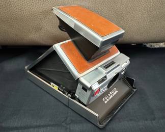 Polaroid SX-70 Land Camera (Model 1)