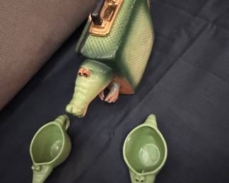 John Groth Studio Green Alligator Luggage Teapot Set with 2 Cups