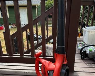 Black+Decker Electric Leaf Blower