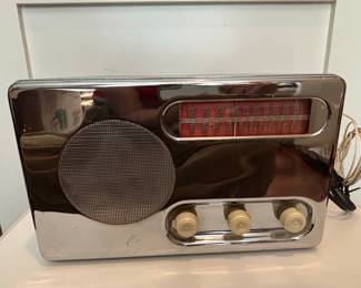 Vintage Detrola Model 568 Chrome Tabletop Tube Radio