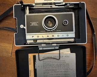 Polaroid Automatic 250 Land Camera