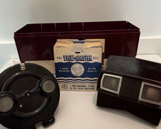 Vintage Sawyer's View-Master Model C Viewer and Bakelite Storage Library with Reels