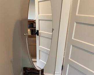 1970s Vintage Oval Cheval Floor Mirror in Chrome and Wood