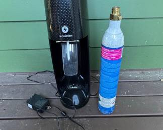 SodaStream Fizzi One Touch Sparkling Water Maker