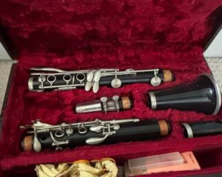 Vintage Bundy Bb Clarinet