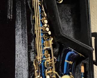 Mendini by Cecilio Alto Saxophone (Model MAS-BL)