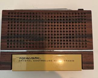 Vintage Realistic Crystal Controlled Weatheradio Model 12-152A