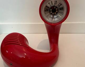 Panasonic R-72 "Toot-a-Loop" Transistor Radio