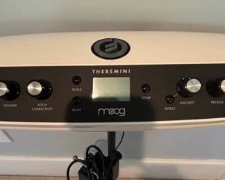Moog Theremini