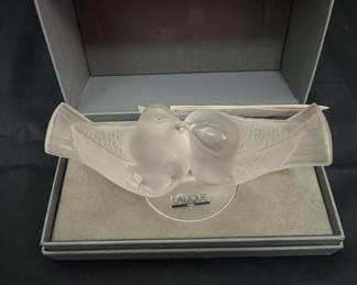 Lalique Society of America 1993 "Enchantment" Crystal Doves Sculpture