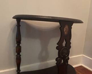 Victorian Walnut Spool Turned Oval Side Table