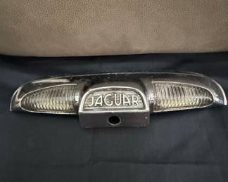 Vintage Jaguar MKX/420G/S-Type Rear License Plate Light and Plinth Assembly