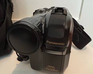 Panasonic Palmcorder VHS-C Camcorder (X12 Digital Zoom)