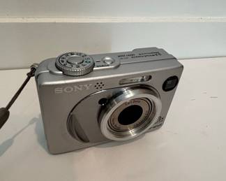Sony Cyber-shot DSC-W1 Digital Camera