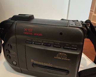 Panasonic Palmcorder VHS-C Camcorder (X12 Digital Zoom)