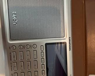 Silvertone 700 Transistor Radio