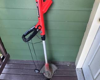 Black & Decker 18V Cordless String Trimmer & Edger