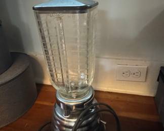 Vintage Osterizer Beehive Blender - Model 10