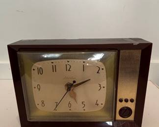 Vintage Spartus "Tele-Vision" Electric Desk Clock