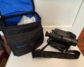 Panasonic Palmcorder VHS-C Camcorder (X12 Digital Zoom)