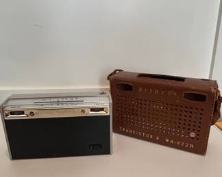 Hitachi Transistor 8 Model WH-822H Portable Radio