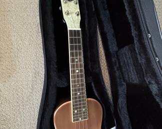 Recording King RU-998 Resonator Ukulele (Copper Finish)