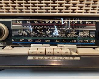 Vintage Blaupunkt Sultan Super Hi-Fi Tube Table Radio