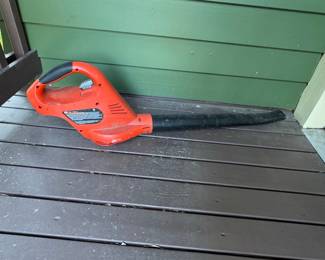 Black & Decker BEBL7000 Corded Electric Leaf Blower, Vacuum, Mulcher 3-in-1