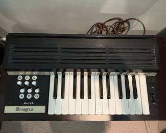 Vintage Magnus Model 300 Electric Chord Organ