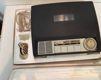 North American 6 Transistor Tape Recorder Model N.678