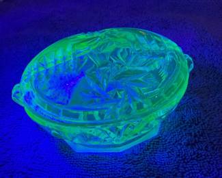 Uranium glass trinket dish