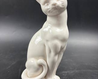 Porcelain cat
