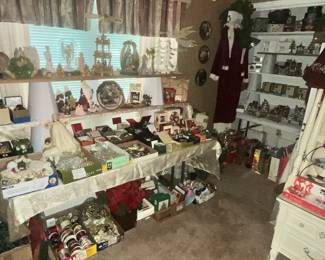 THE CHRISTMAS ROOM!