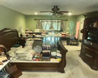 THE MASTER BEDROOM