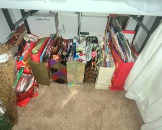 GIFT BAGS