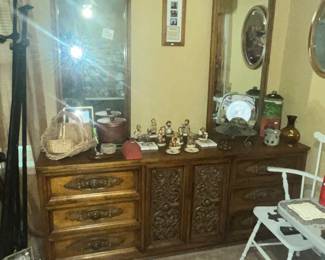 VINTAGE LONG DRESSER & TWIN MIRRORS